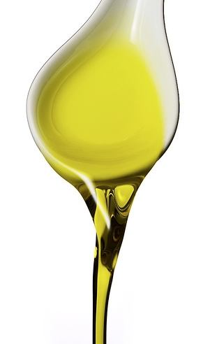 Come degustare l’olio extravergine di oliva? - L'Acropoli di Puglia
