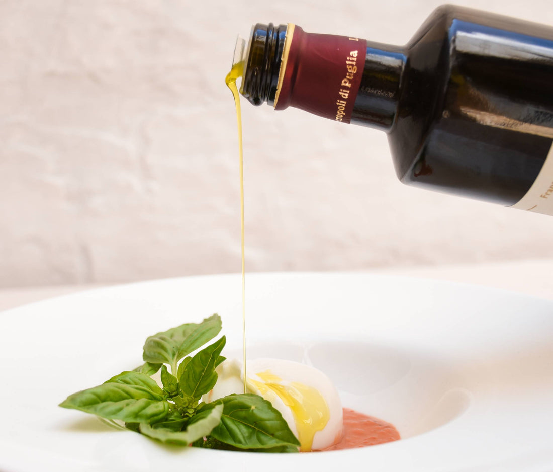 Tutto il gusto e il sapore dell' olio extra vergine di oliva Novello - L'Acropoli di Puglia
