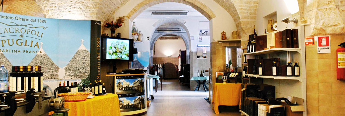 Gli ambienti del frantoio L’Acropoli di Puglia a Martina Franca