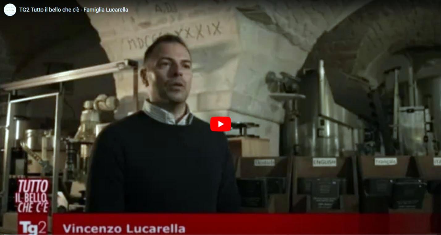 Carica il video: 